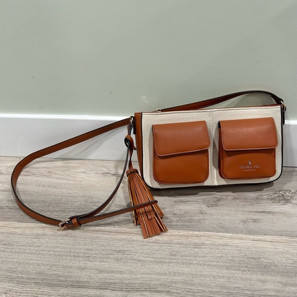 NEW London Fog Evelyn Medium Crossbody Purse Bag Cream Canvas Tan Faux Leather - Picture 1 of 12